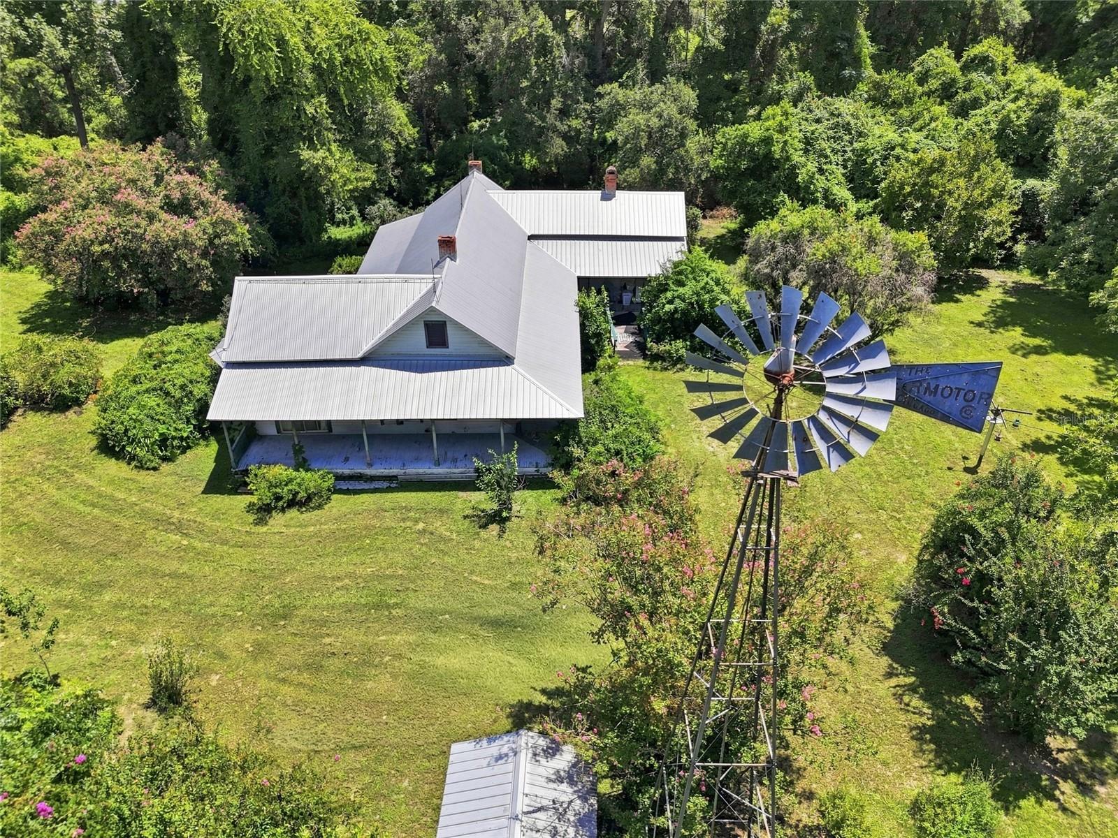 459 Sw Bigfoot Ct Property Photo 1