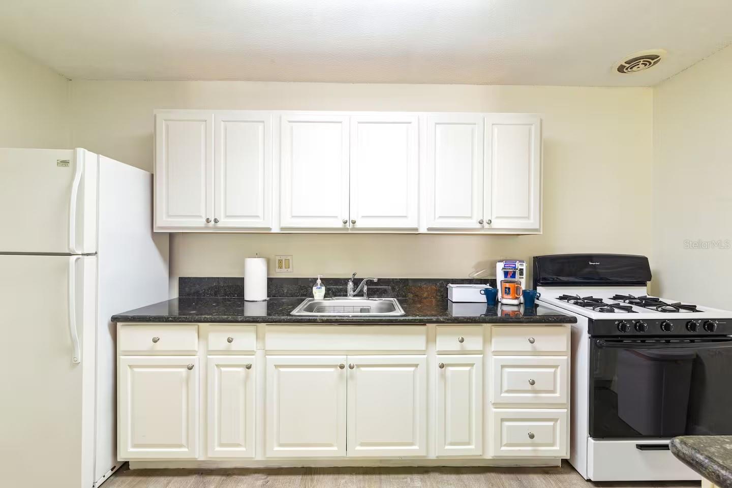 1700 Sw 16th Ct #k24 Property Photo 5