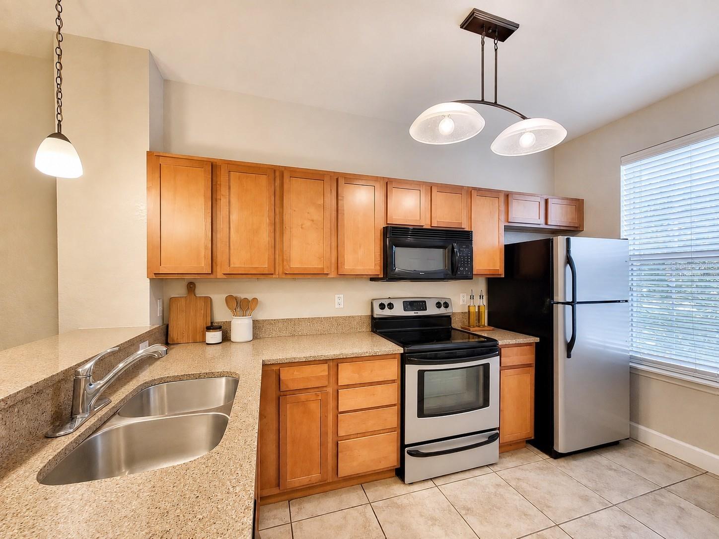 2508 Sw 35th Pl #70 Property Photo 6