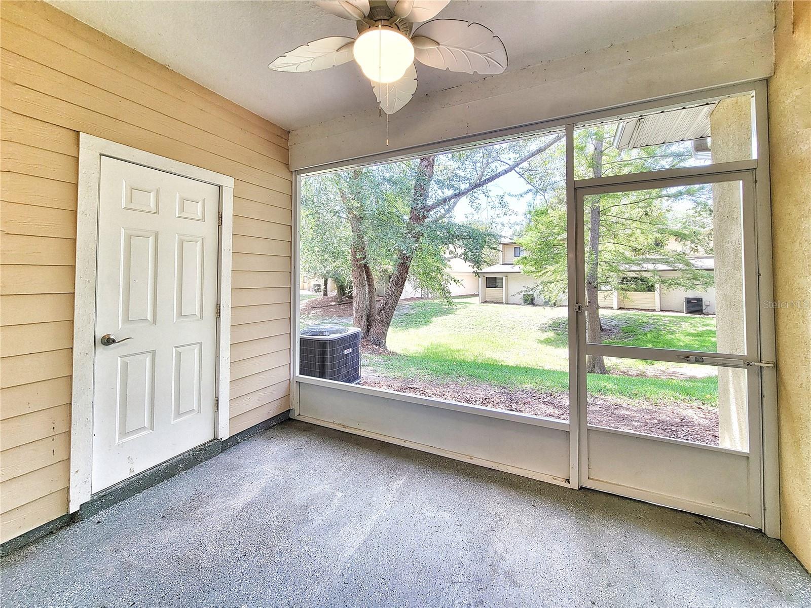 2508 Sw 35th Pl #70 Property Photo 18