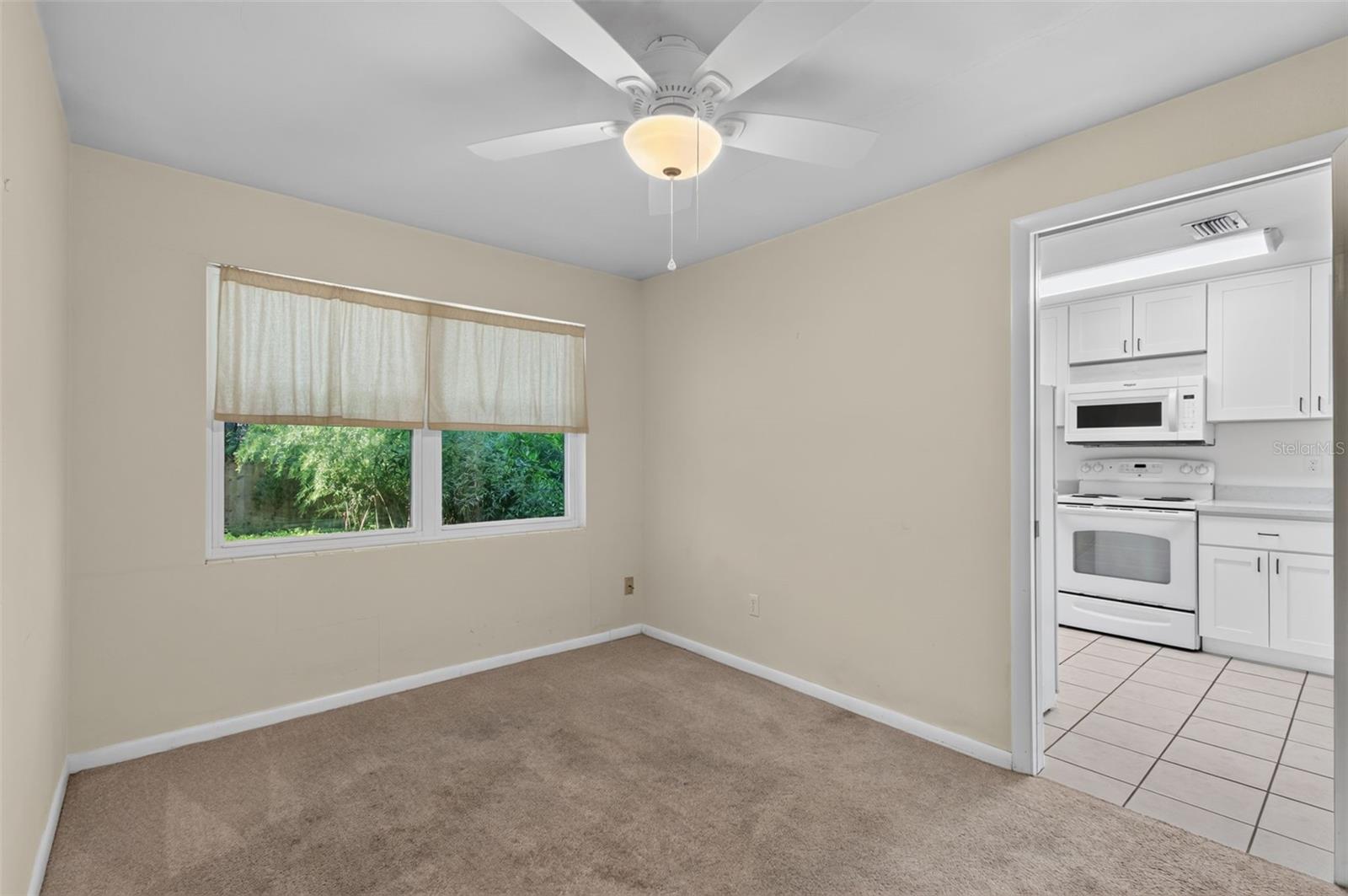 3705 Nw 7th Pl Property Photo 7
