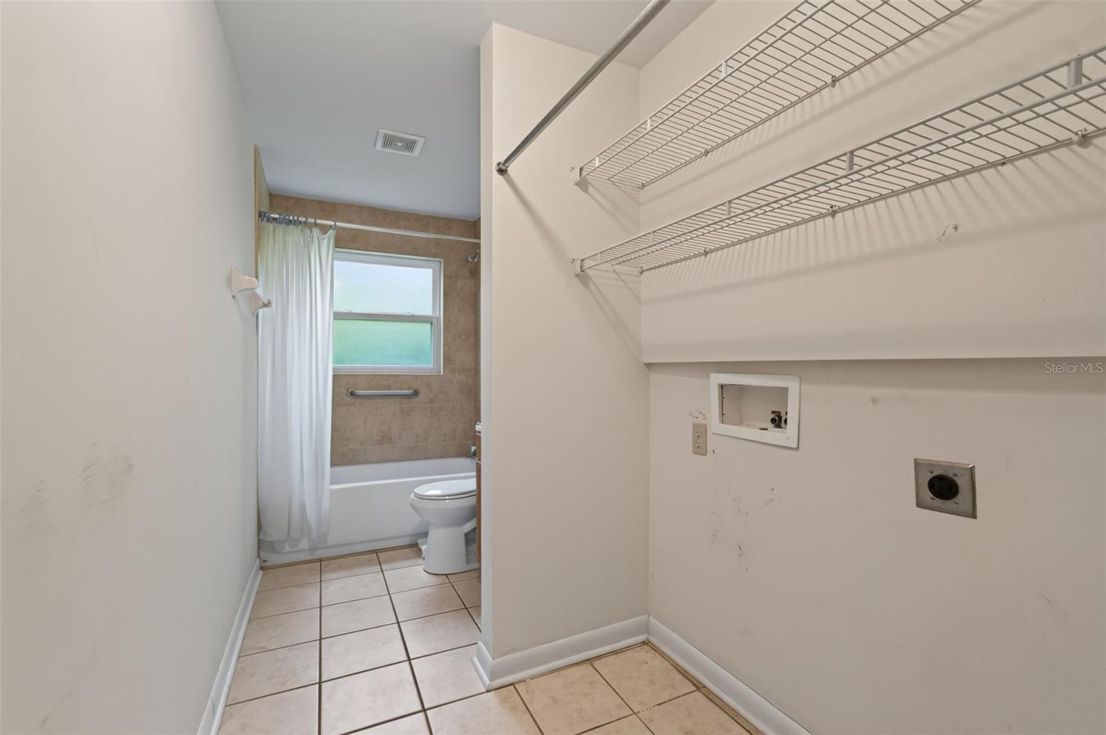 3705 Nw 7th Pl Property Photo 23