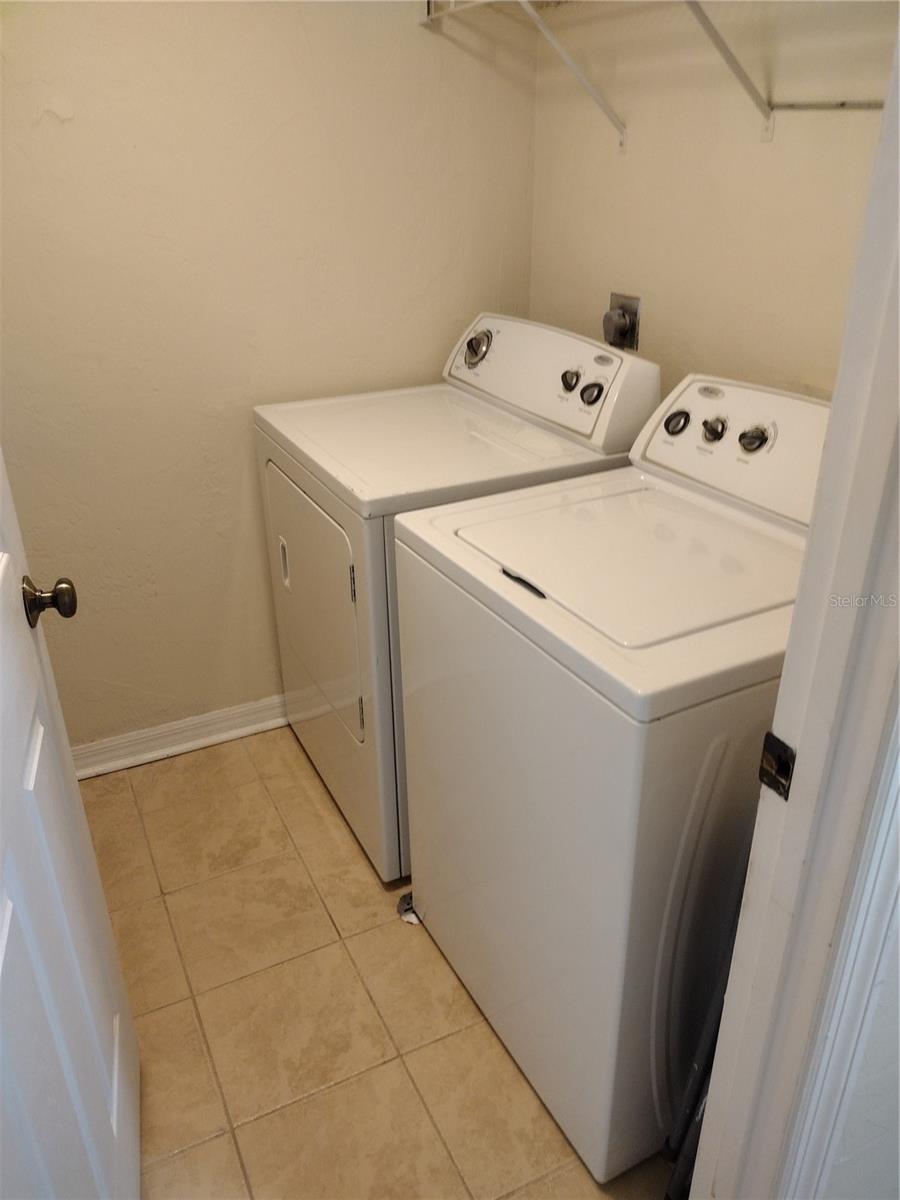 2360 Sw Archer Rd #510 Property Photo 13