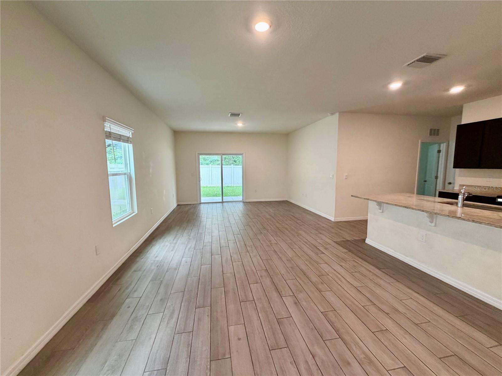 4802 Sw 51st Way Property Photo 5