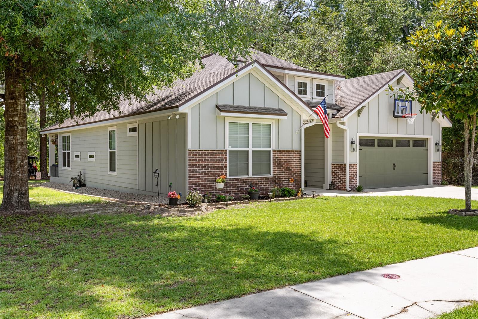 619 Sw Bellflower Property Photo 44