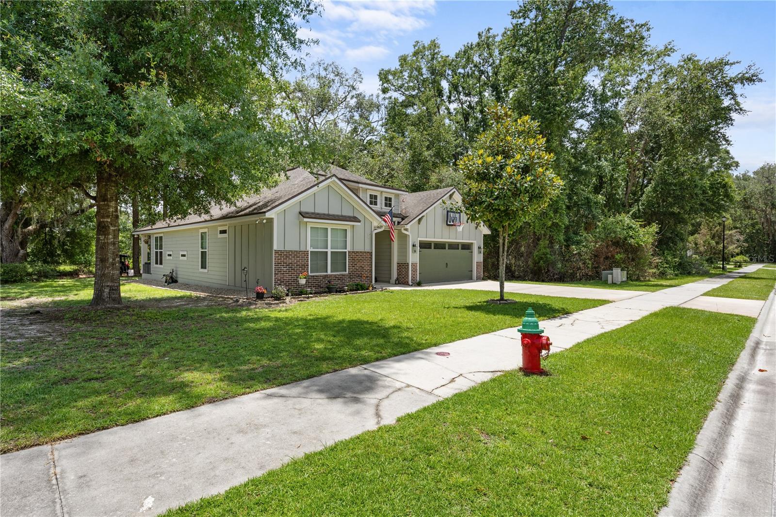 619 Sw Bellflower Property Photo 45