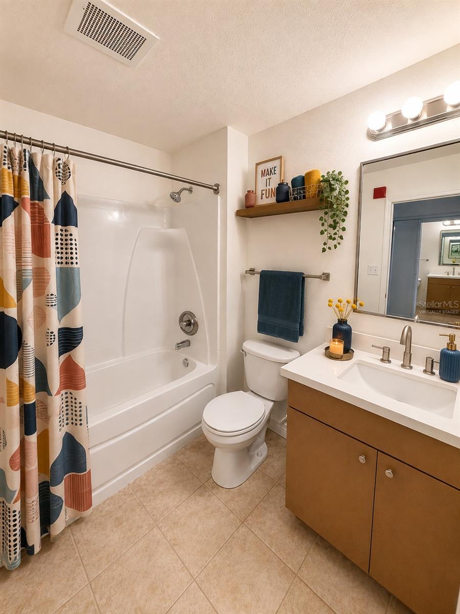 835 Sw 9th St #210 Property Photo 11