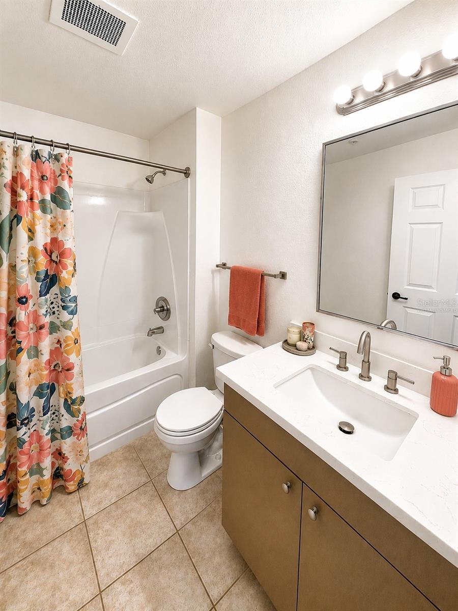 835 Sw 9th St #210 Property Photo 19
