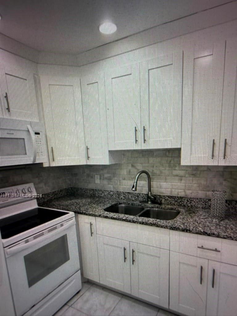 163 Coventry G #163 Property Photo 12