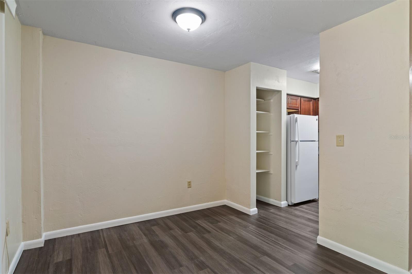 2635 Sw 35th Pl #301 Property Photo 11