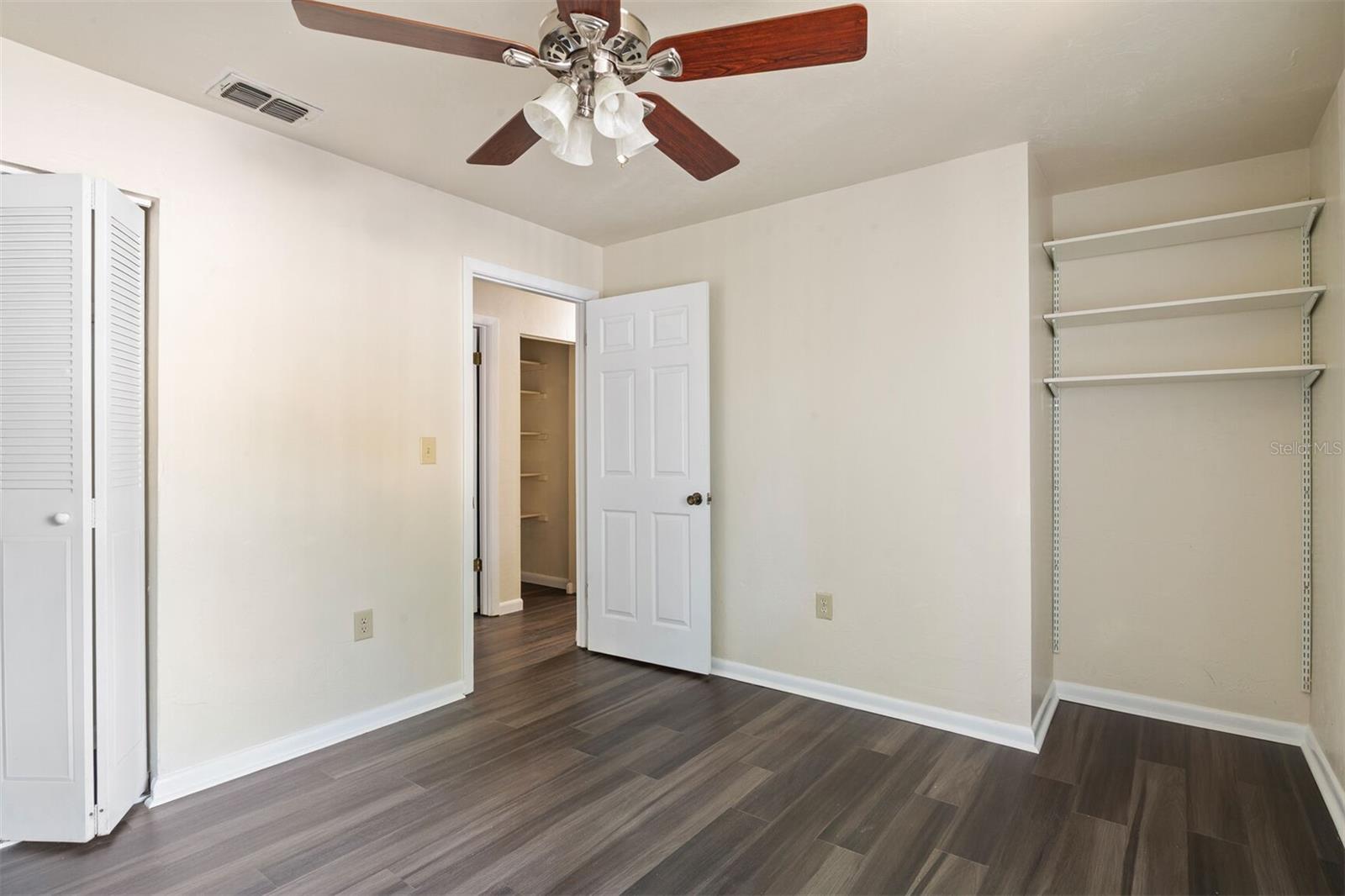 2635 Sw 35th Pl #301 Property Photo 19