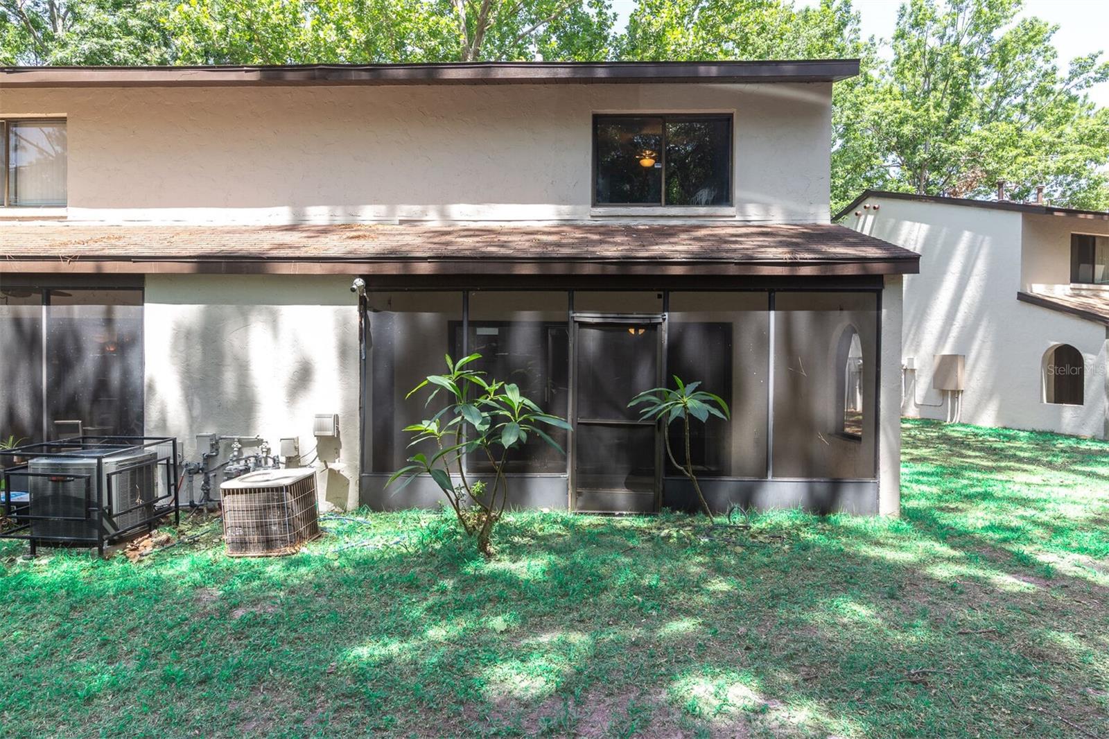 2635 Sw 35th Pl #301 Property Photo 26