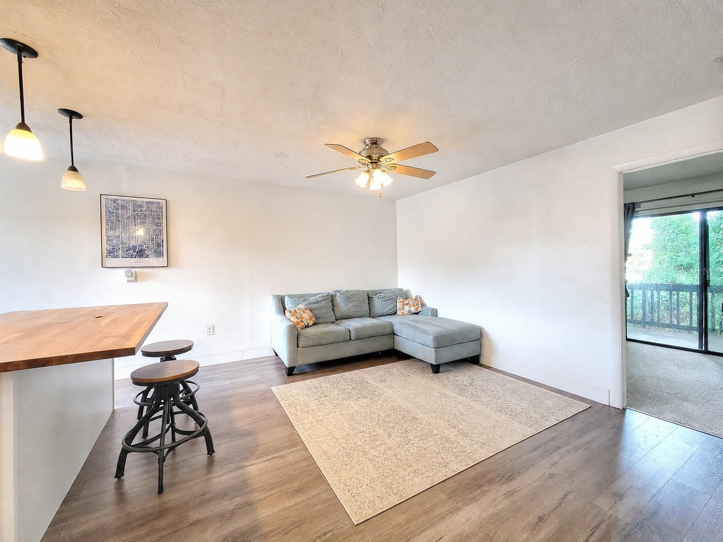 2811 Sw Archer Rd #z242 Property Photo 4