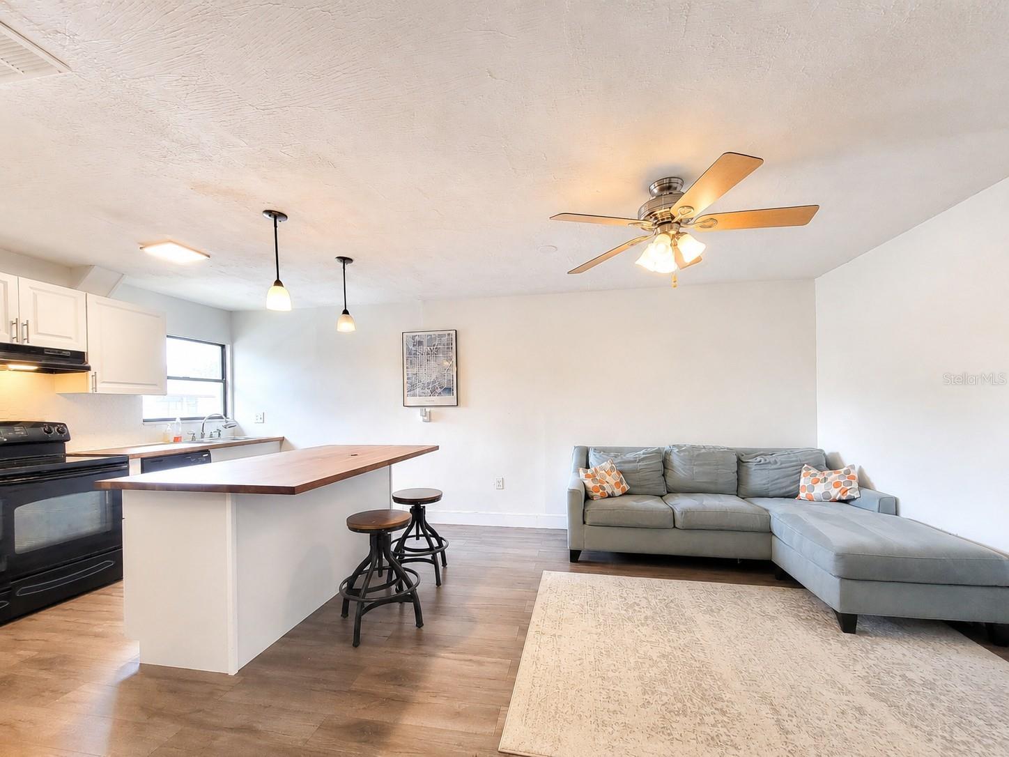2811 Sw Archer Rd #z242 Property Photo 5