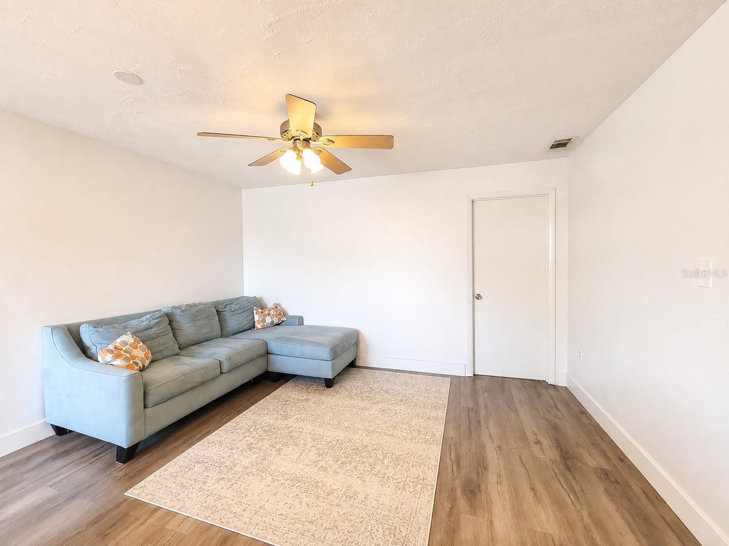 2811 Sw Archer Rd #z242 Property Photo 10