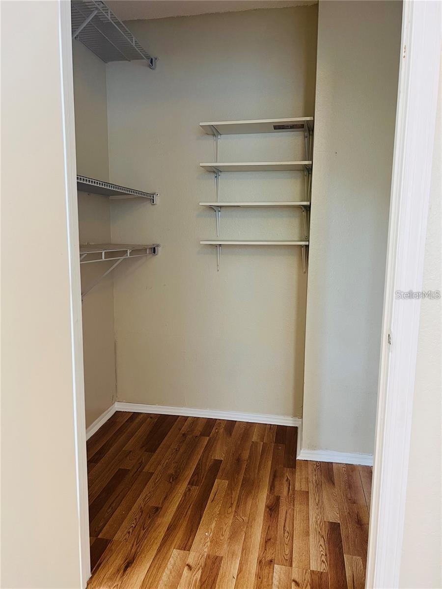 3705 Sw 27th St #1011 Property Photo 12