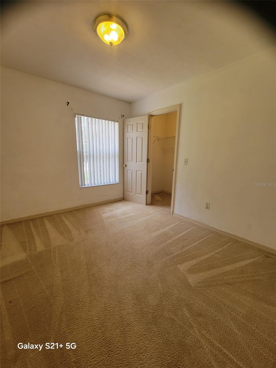 1517 Ne 40th Pl Property Photo 15