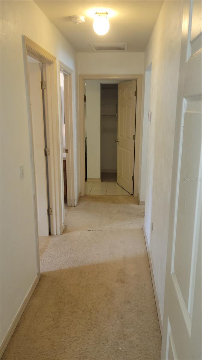 1517 Ne 40th Pl Property Photo 17