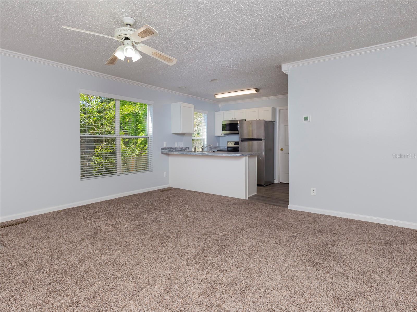 2905 Sw Archer Rd #4001 Property Photo 2