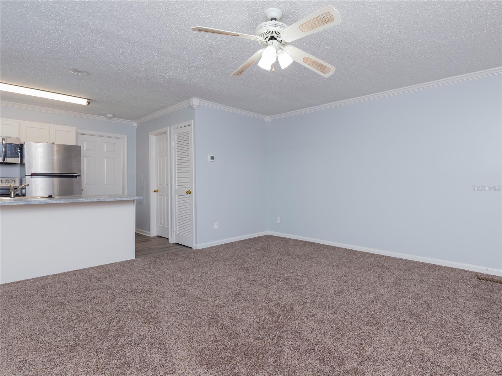 2905 Sw Archer Rd #4001 Property Photo 3