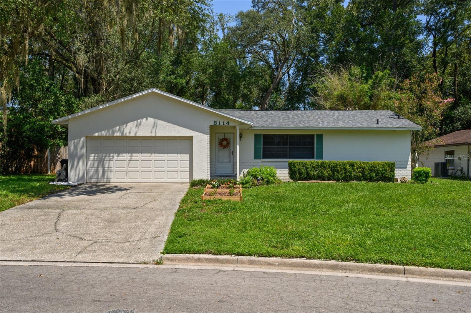 8114 SW 12TH PL Property Photo 1
