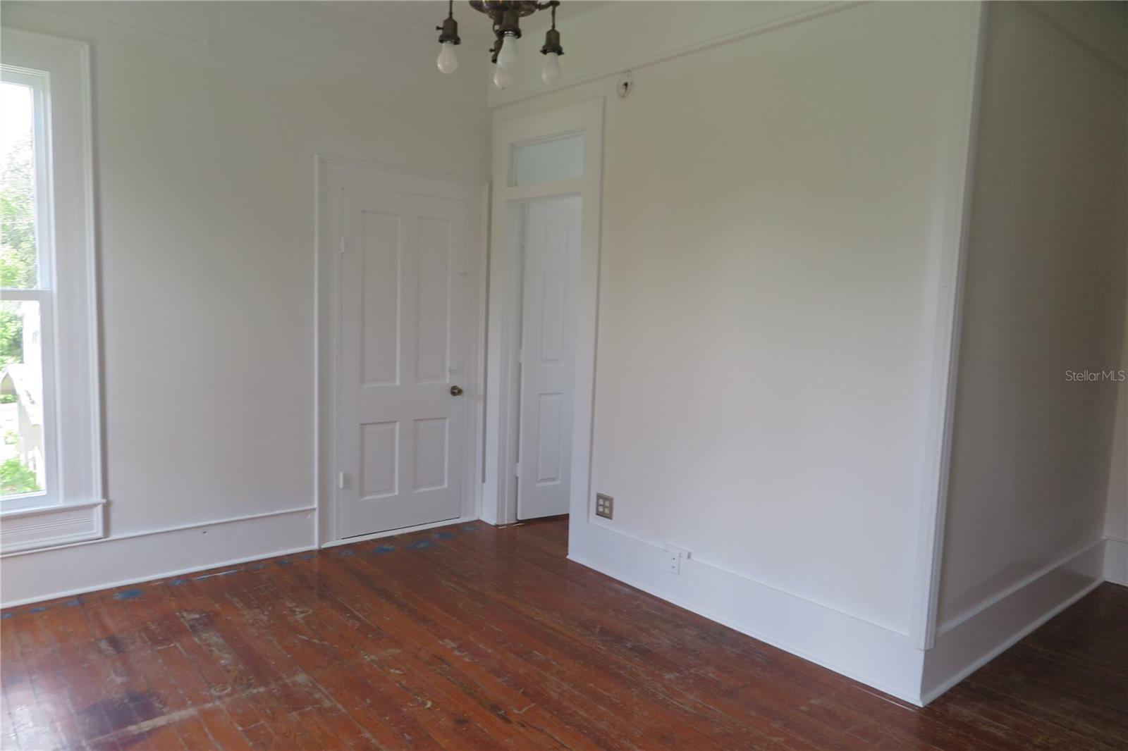 105 Se 1st Ave Property Photo 42