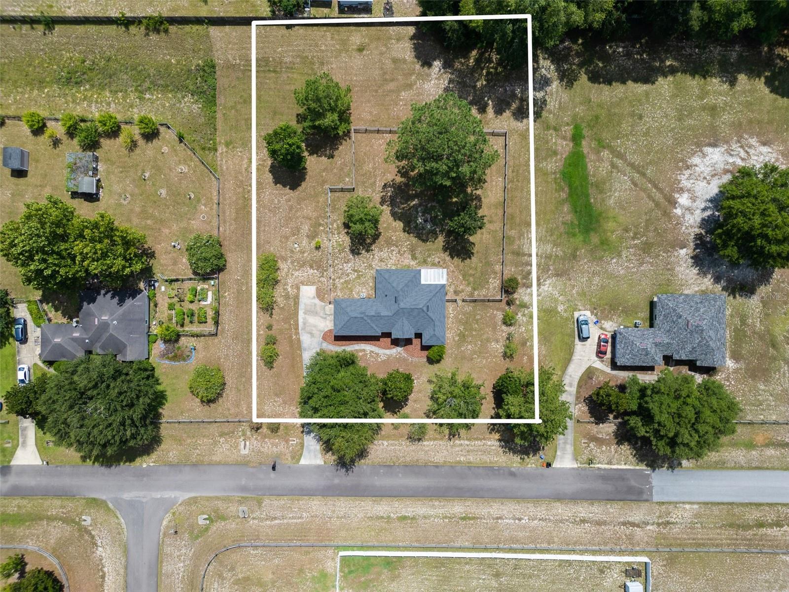 9445 Sw 96th Ter Property Photo 3