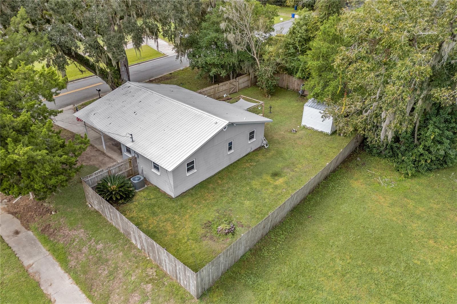 14004 Nw 158th Ave Property Photo 5