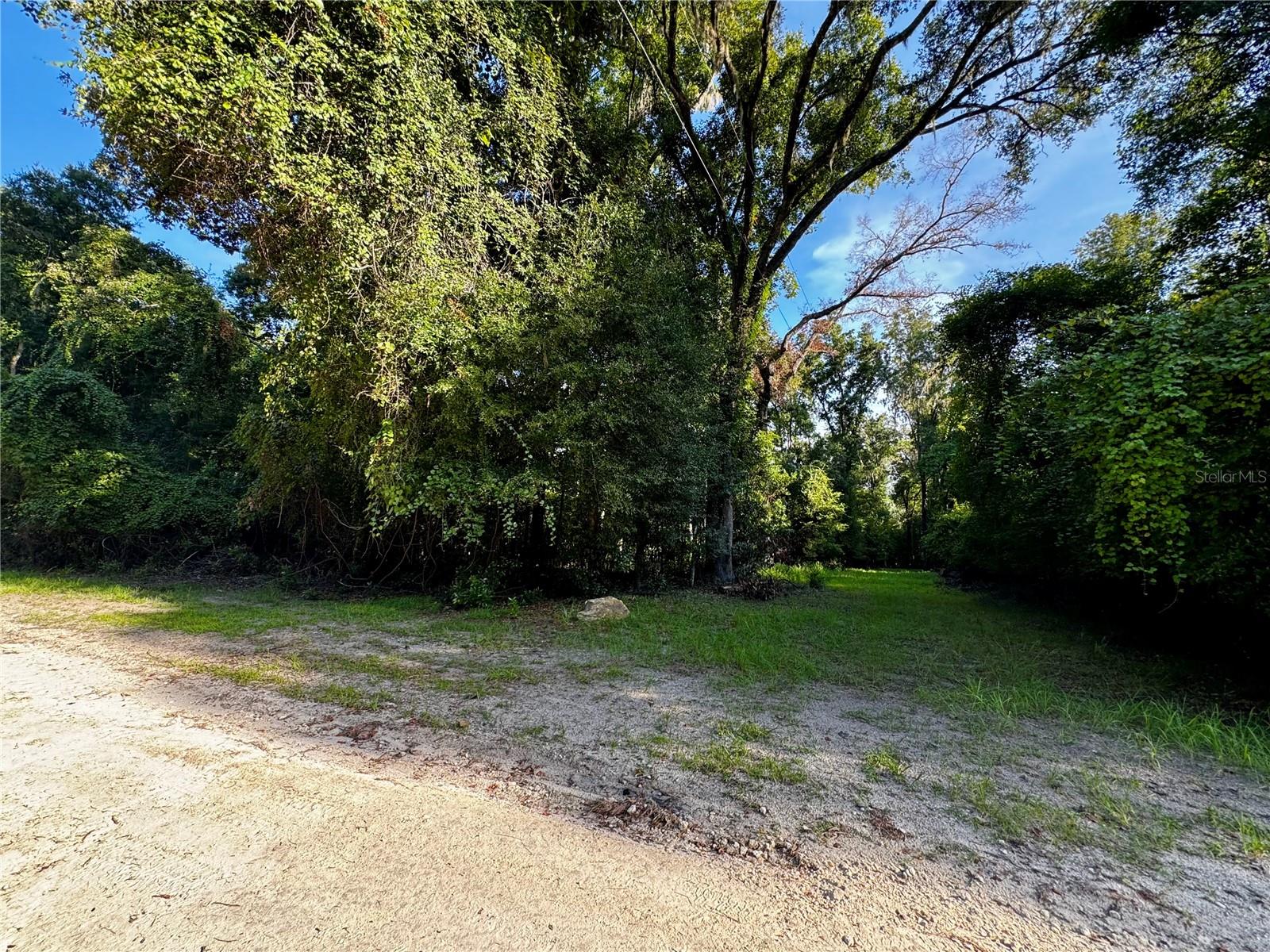 Sw Fox Pl #lots 38 & 39 Property Photo 6