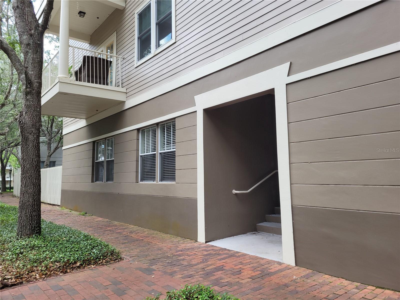 4833 Sw 91st Ter #o 101 Property Photo 3