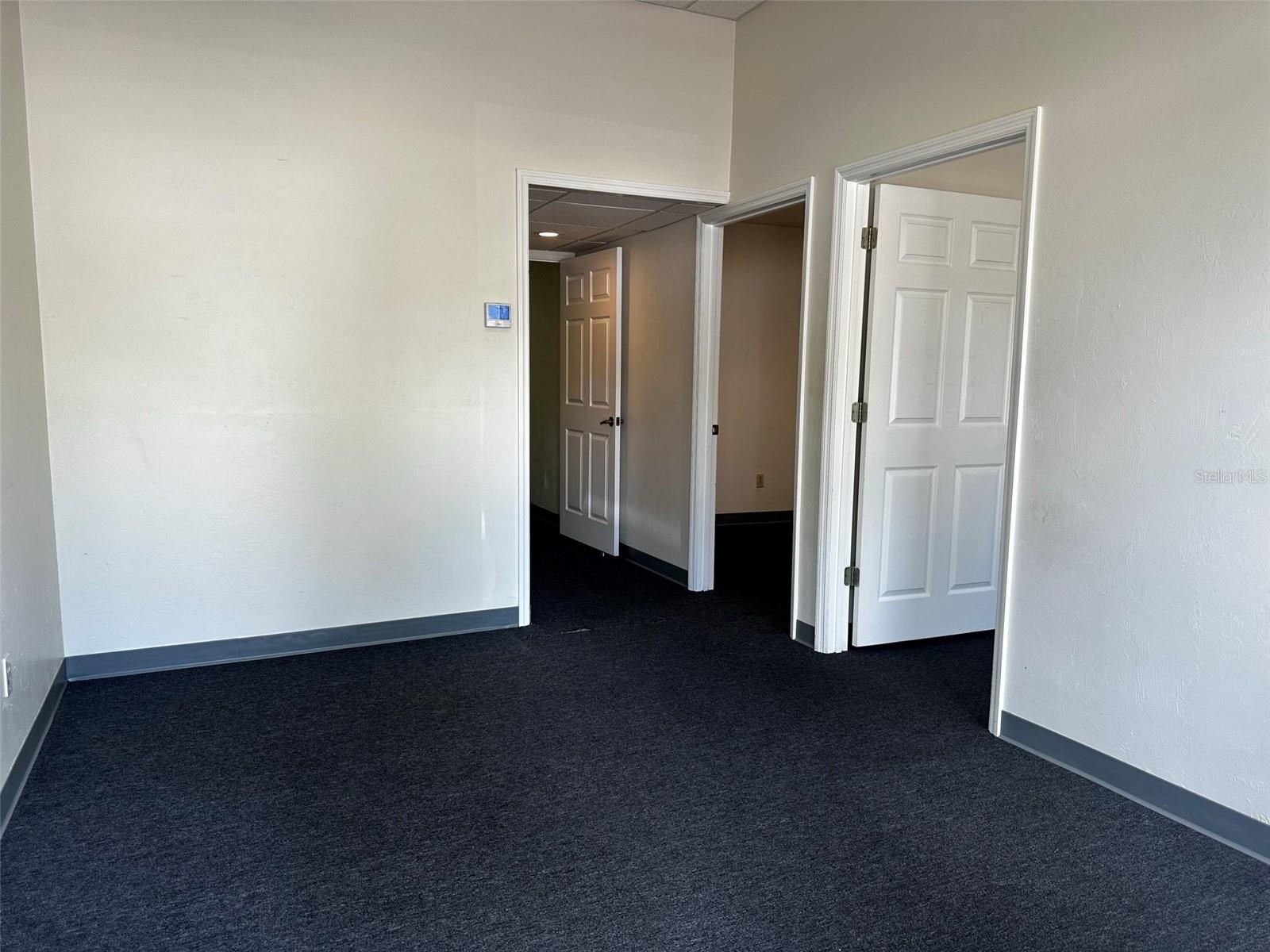 4585 Nw 6th St #d Property Photo 3