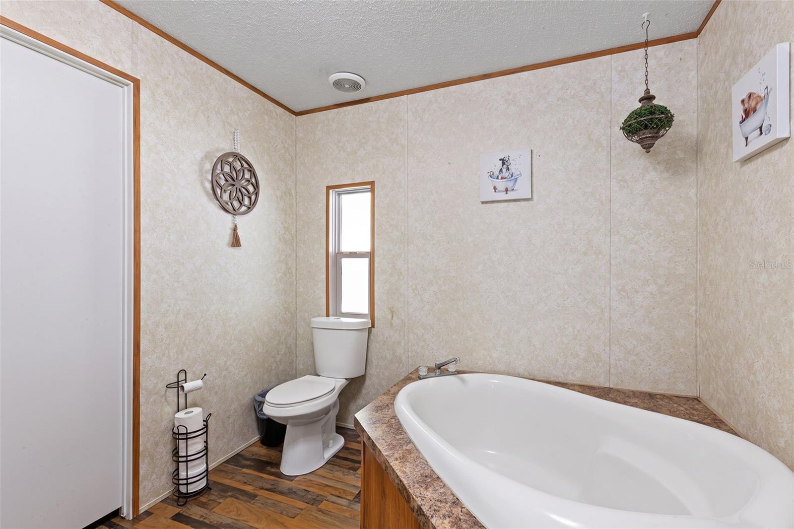 140 Sw Spaulding Ct Property Photo 17