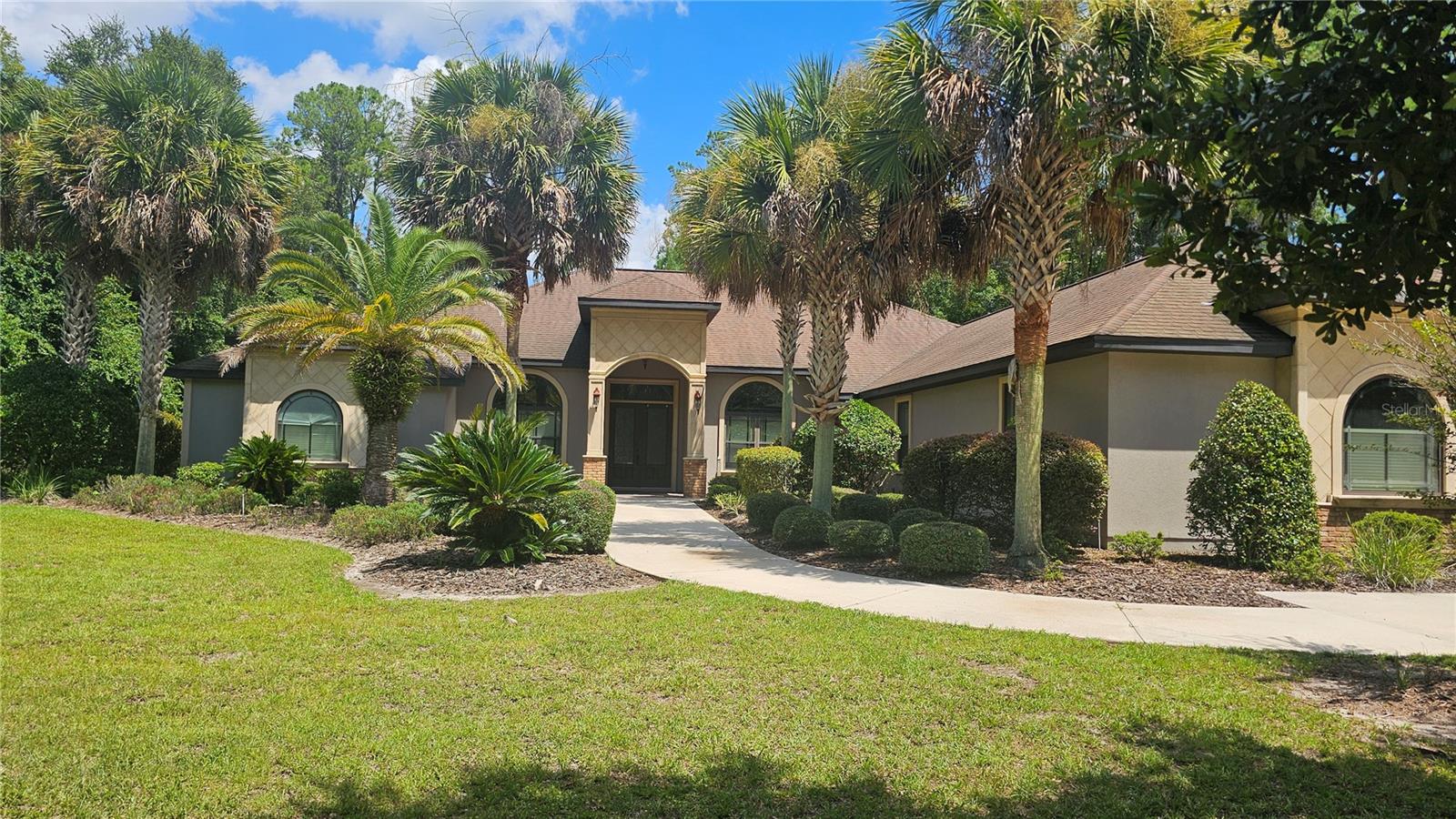 GC542777 Property Photo 2