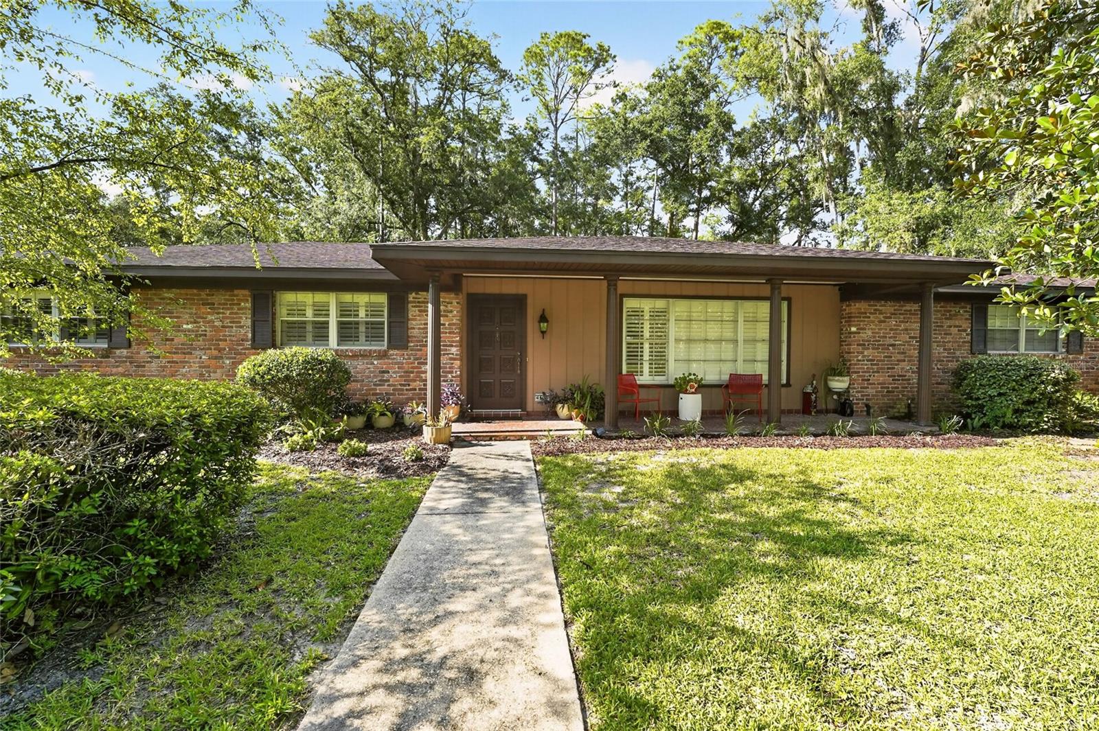 4624 Nw 19th Pl Property Photo 1