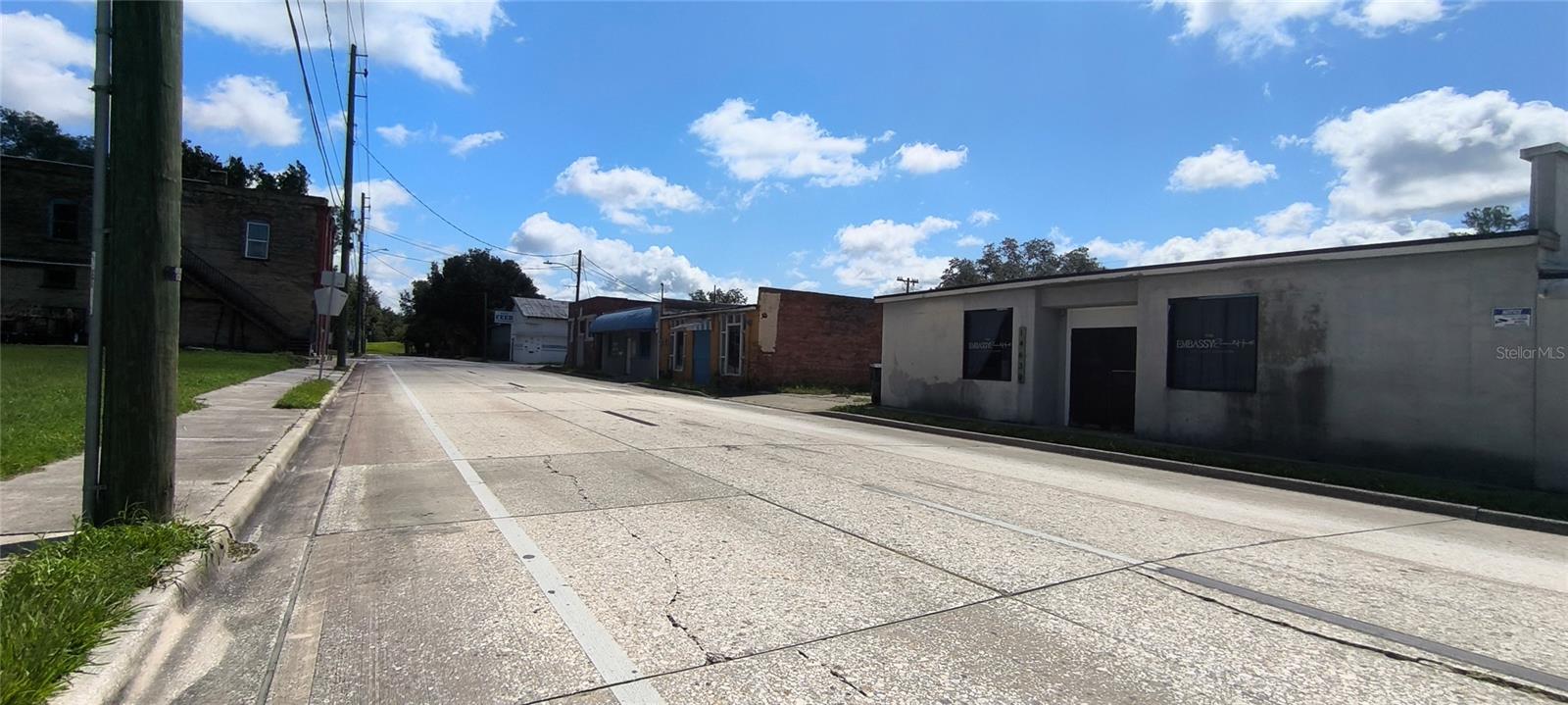 14610 Kennard St Property Photo 13