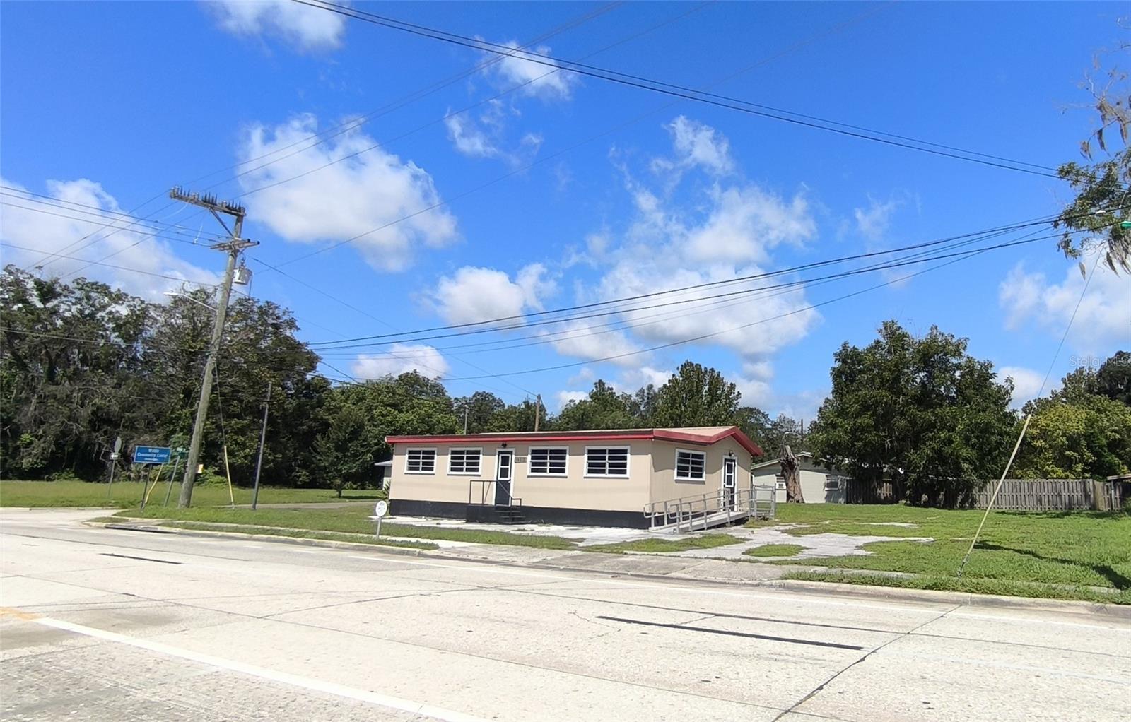 14610 Kennard St Property Photo 17