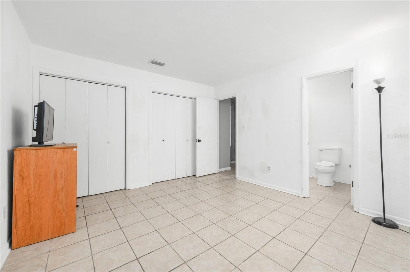 4100 Ne 17th Ter Property Photo 16