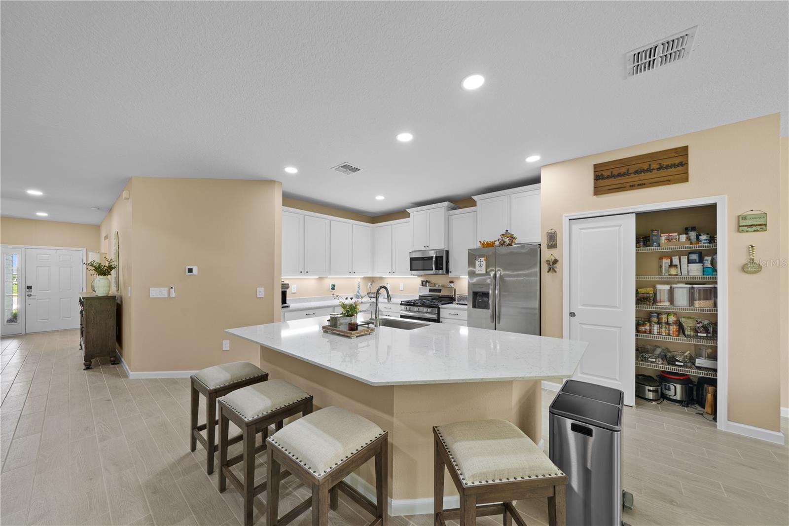 13669 Nw Convergence Blvd Property Photo 11