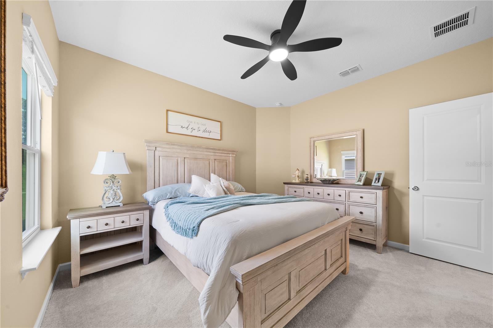 13669 Nw Convergence Blvd Property Photo 25