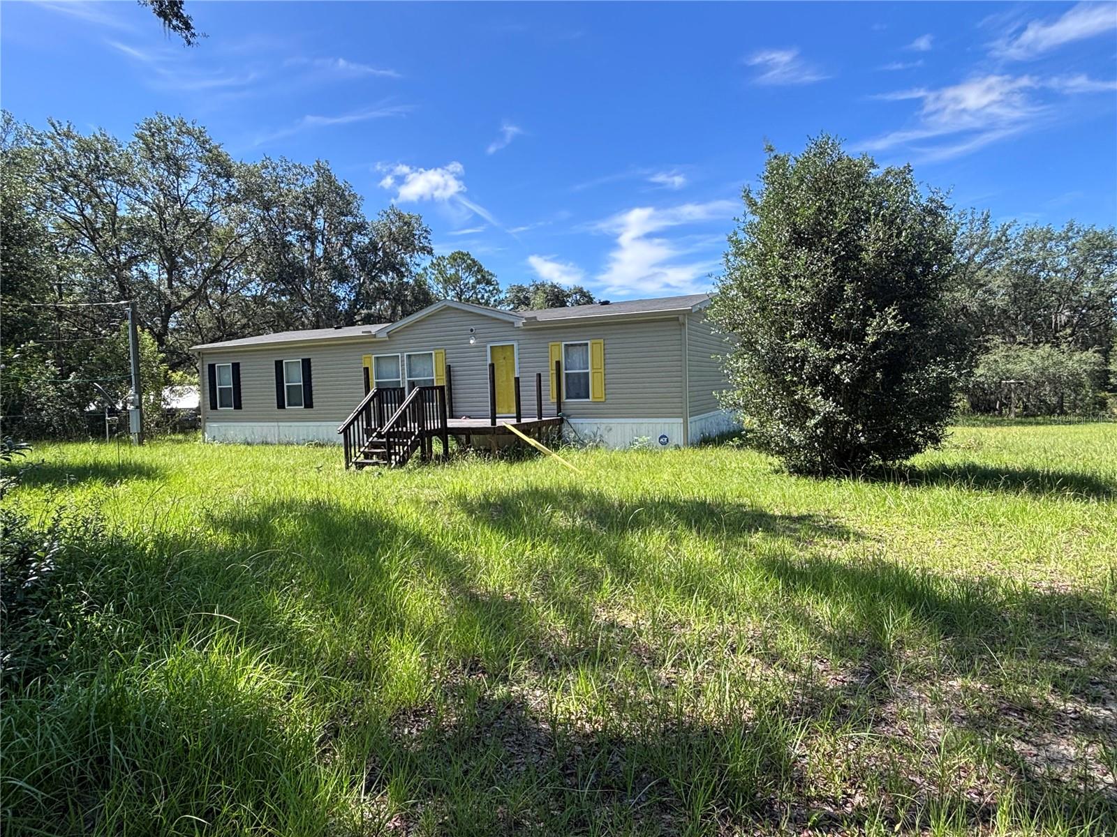 133 Oak Cir Property Photo 1