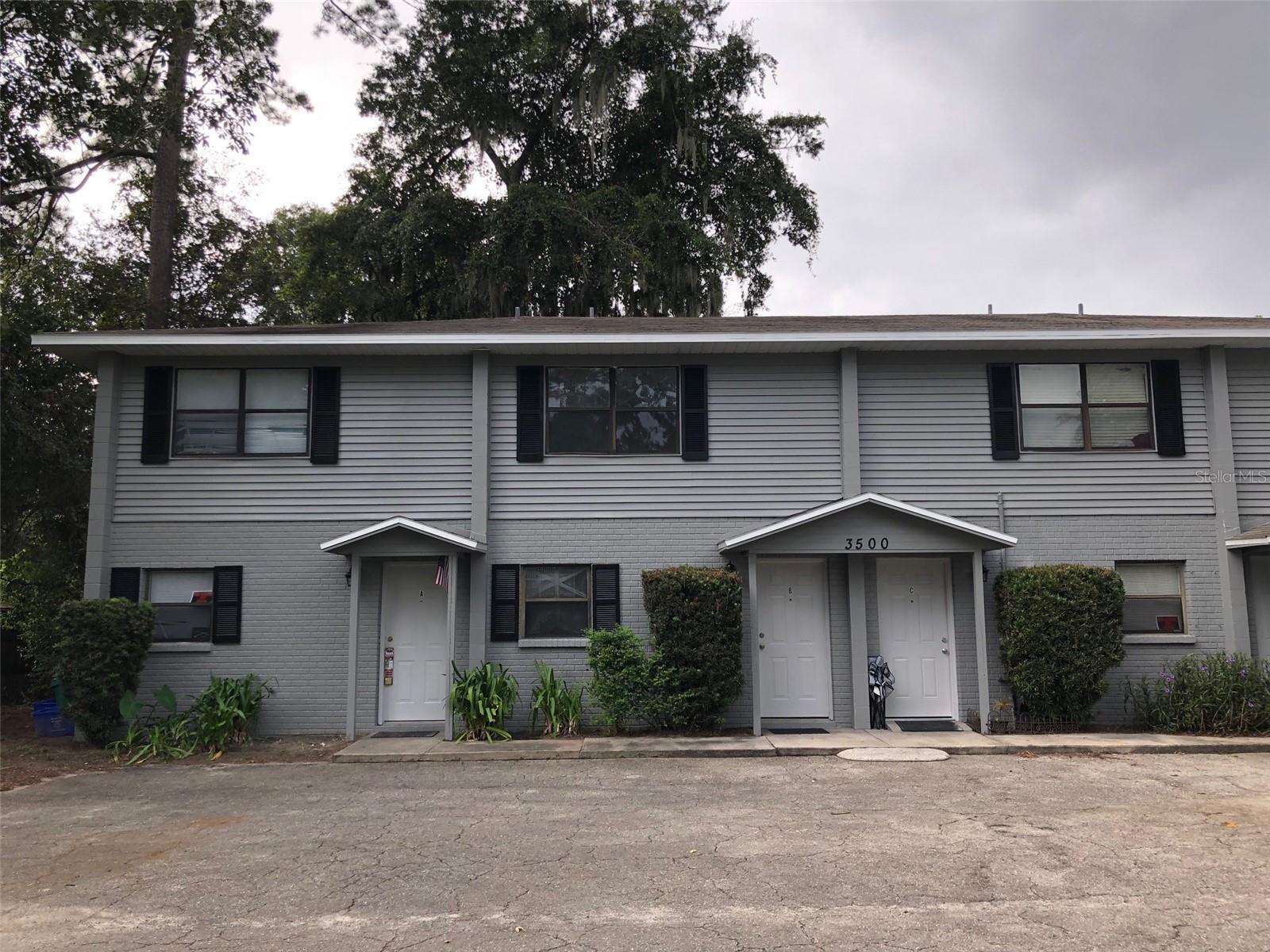 3500 SW 29TH TER #D Property Photo 1