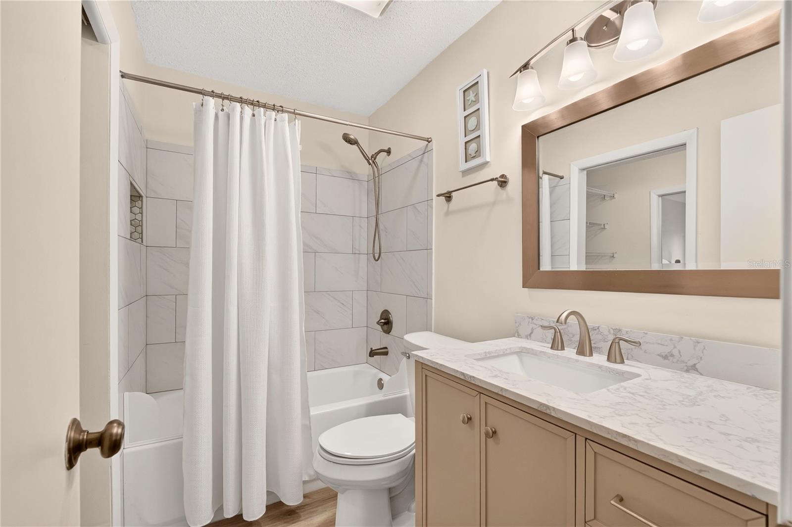 2842 Sw 14th Dr #103 Property Photo 4