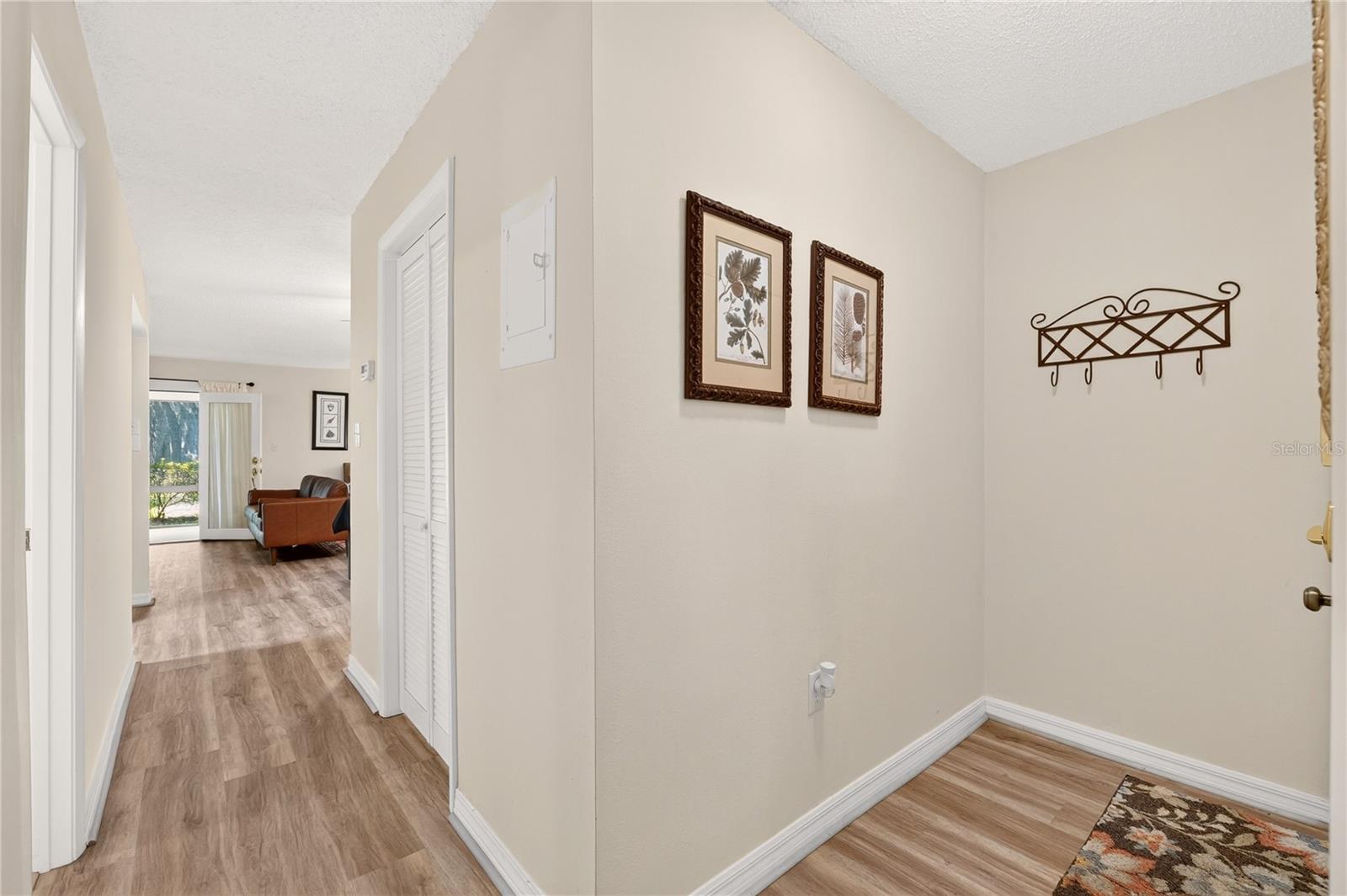 2842 Sw 14th Dr #103 Property Photo 6