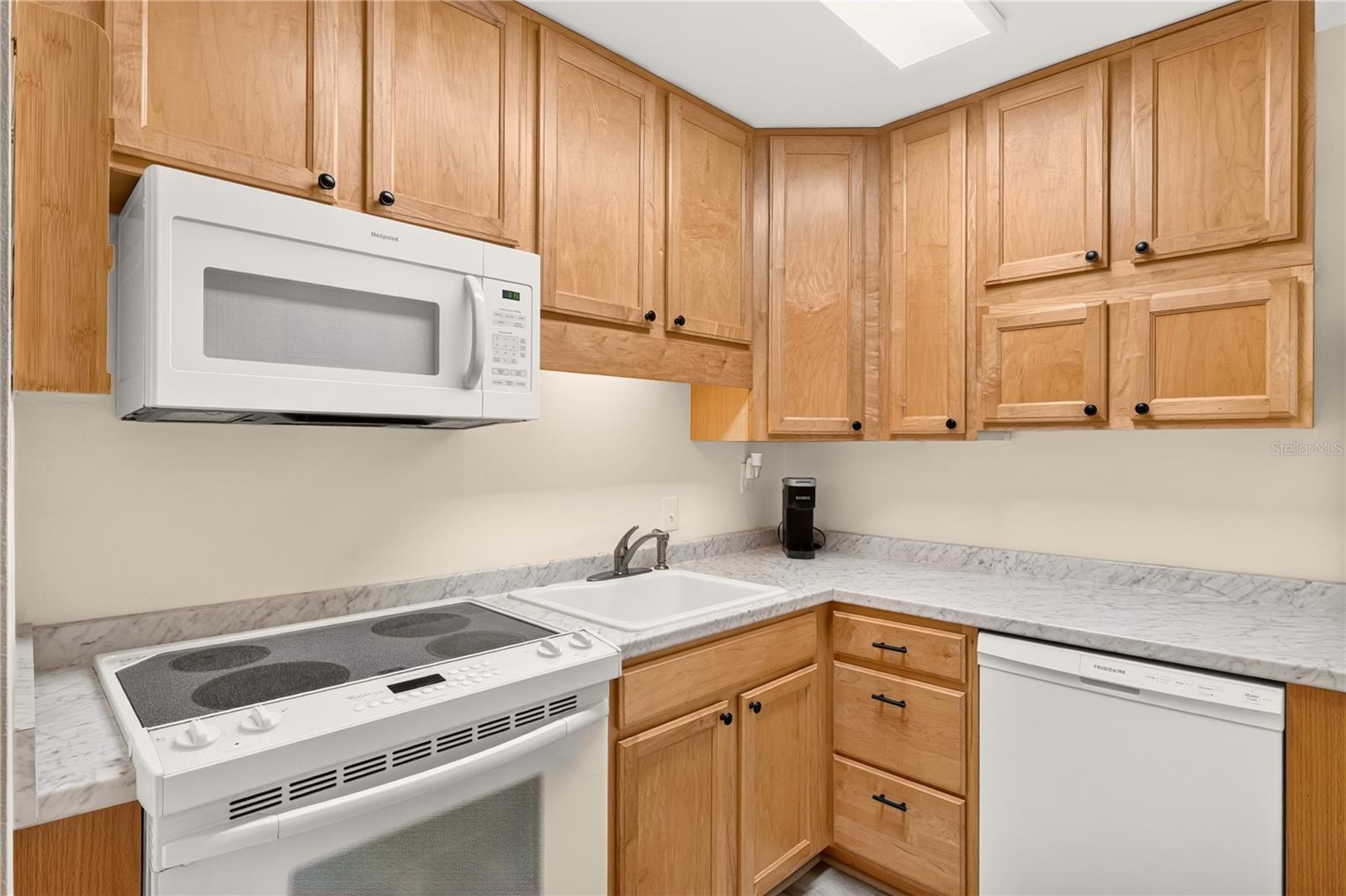2842 Sw 14th Dr #103 Property Photo 17
