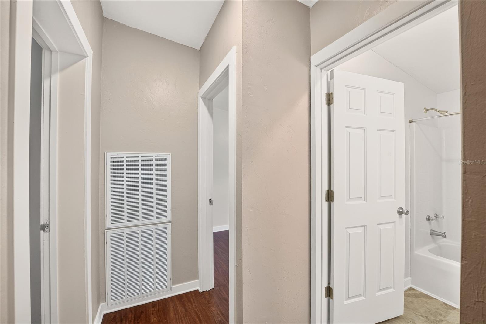 1827 Se 43rd Ter Property Photo 22