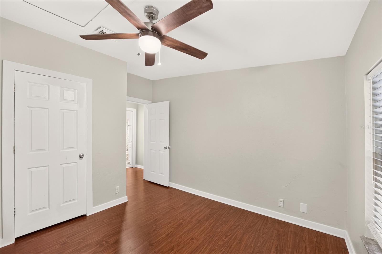 1827 Se 43rd Ter Property Photo 24