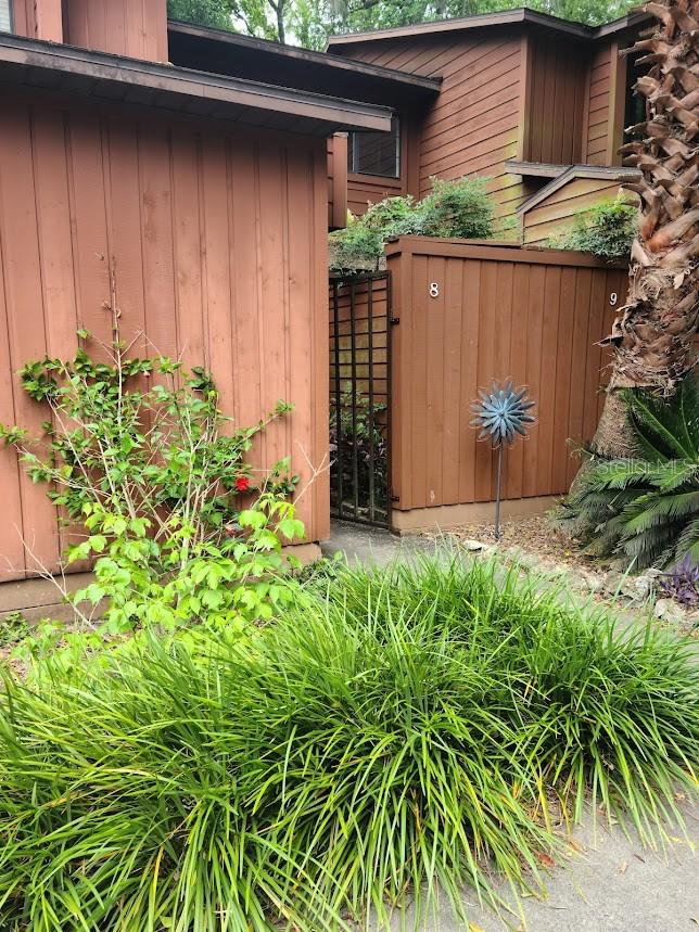 900 SW 62ND BLVD #B8 Property Photo 1