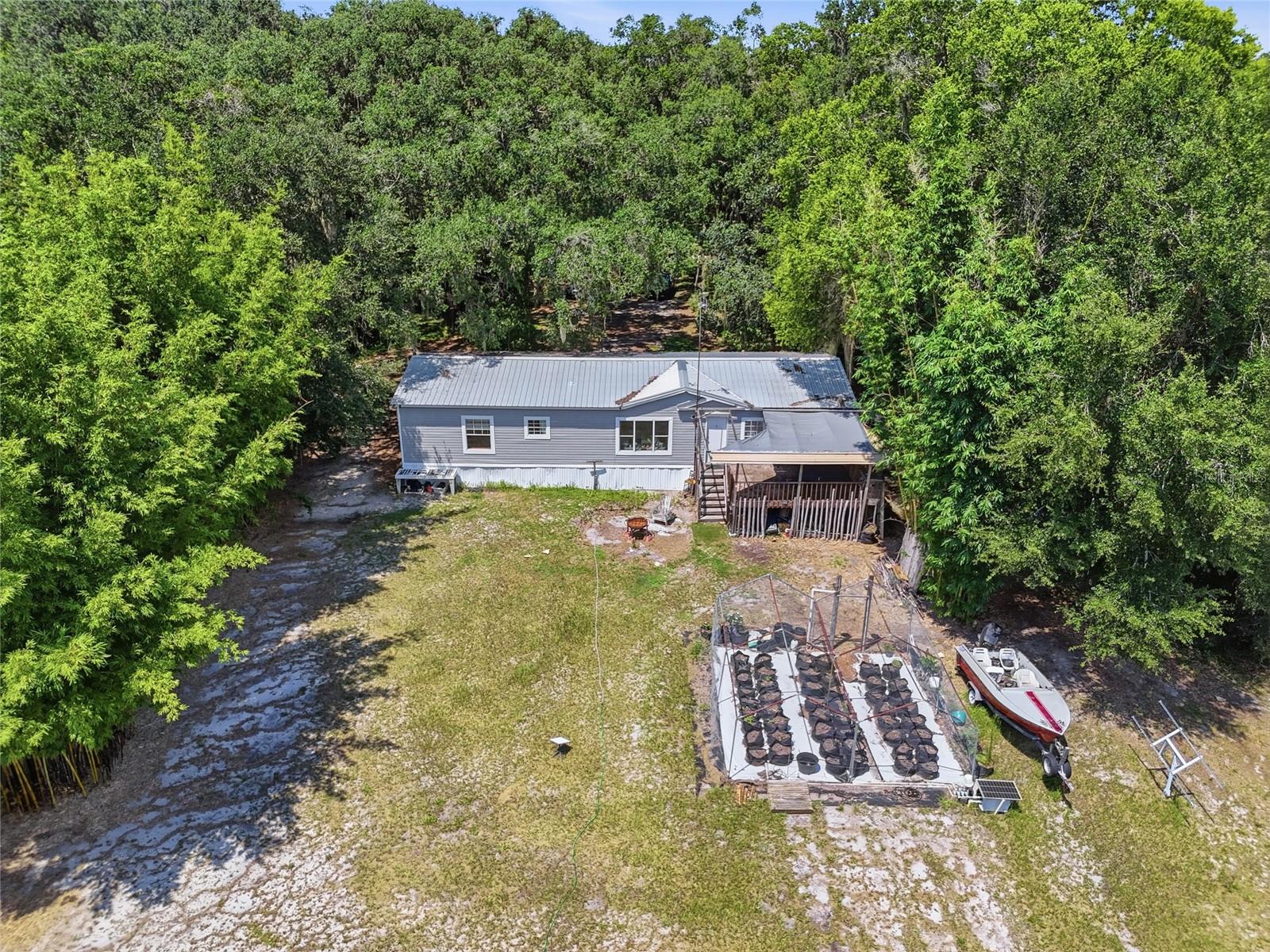 1837 State Road 20 Property Photo 23