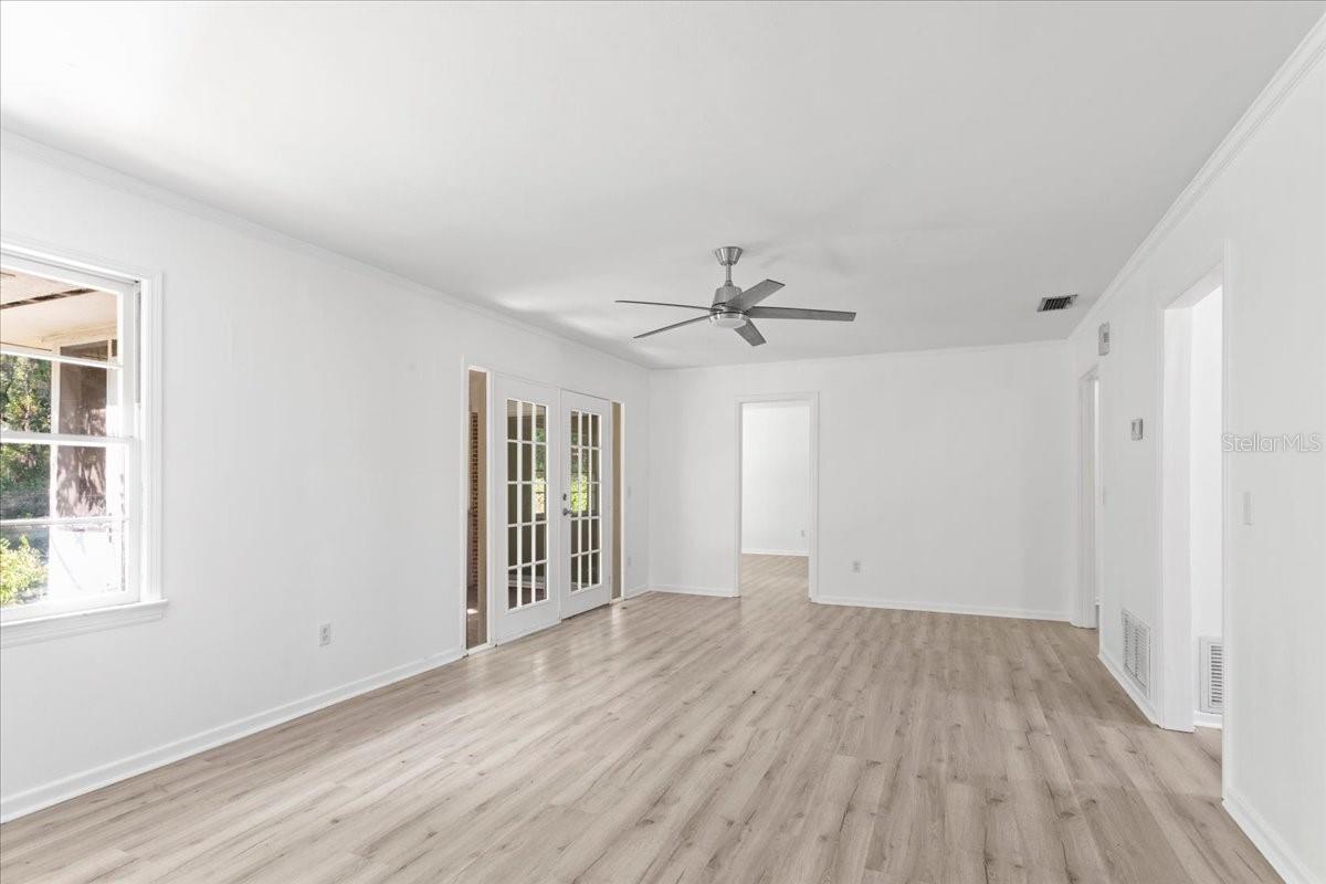 2107 Golf Dr Property Photo 18
