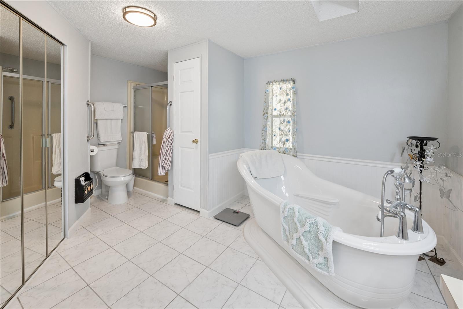 6863 Deer Springs Rd Property Photo 24